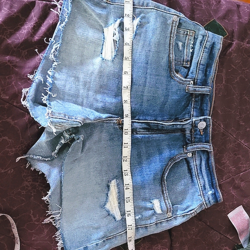 DYNAMITE Jean shorts - Picture 4 of 6